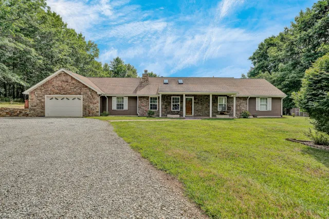 372 Bear Hollow TRL, New Castle, VA, 24127