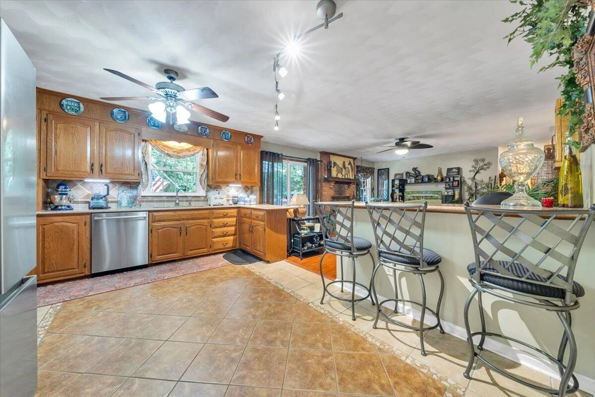 92 Pippin ST - Photo 14