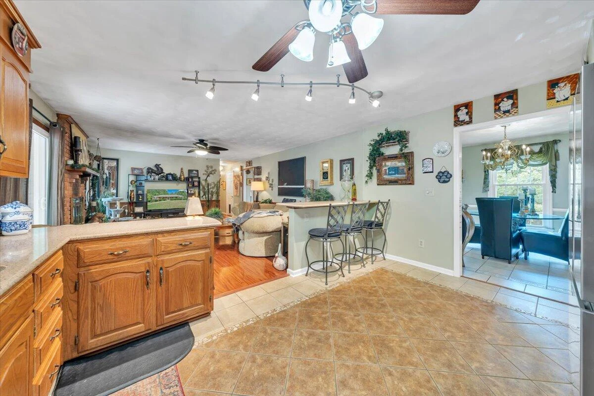 92 Pippin ST - Photo 18