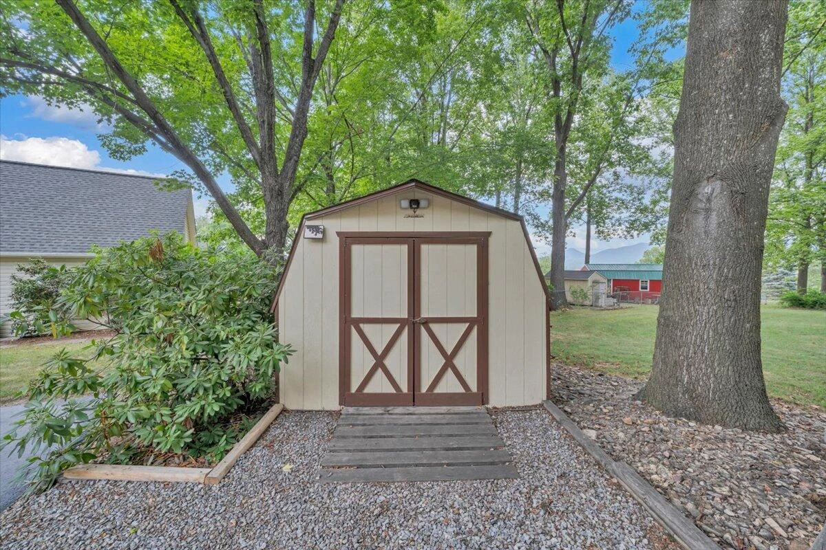 92 Pippin ST - Photo 54