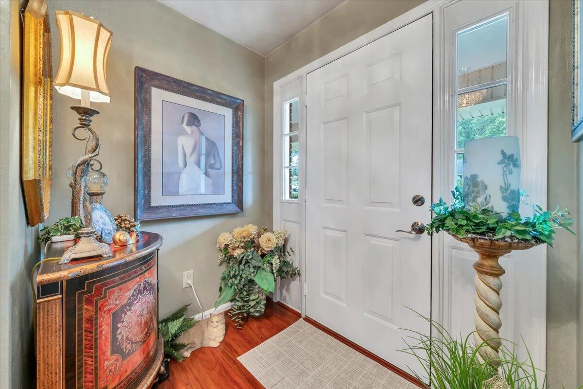92 Pippin ST - Photo 6