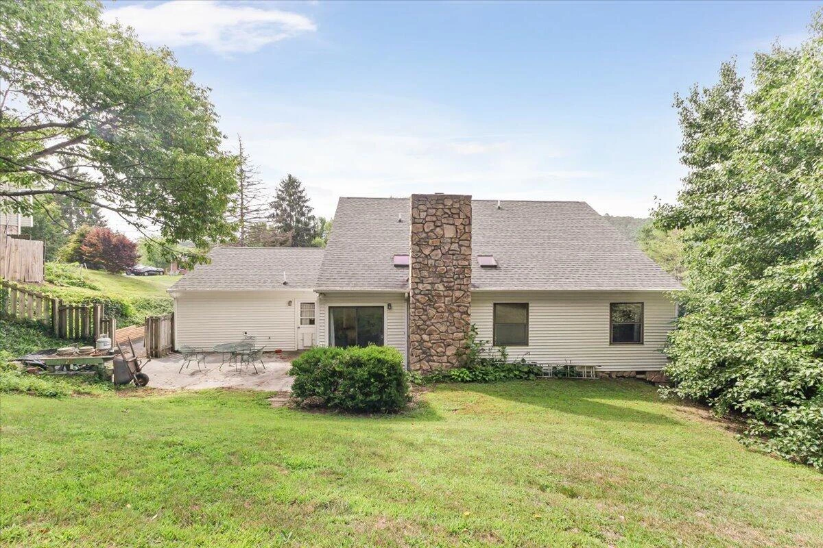 435 Mulberry DR SW - Photo 32