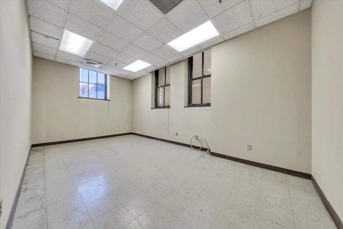 204 S Jefferson ST ## 2 - Photo 29
