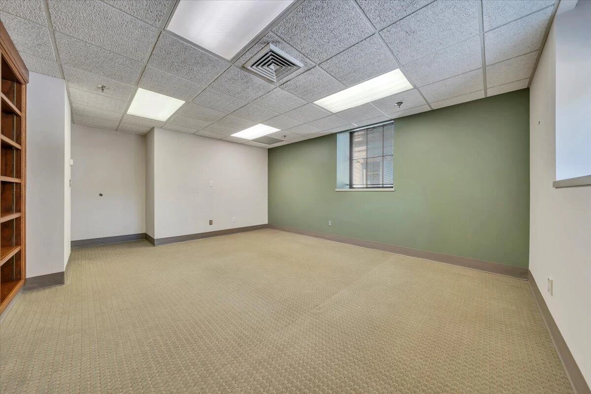 204 S Jefferson ST ## 2 - Photo 9