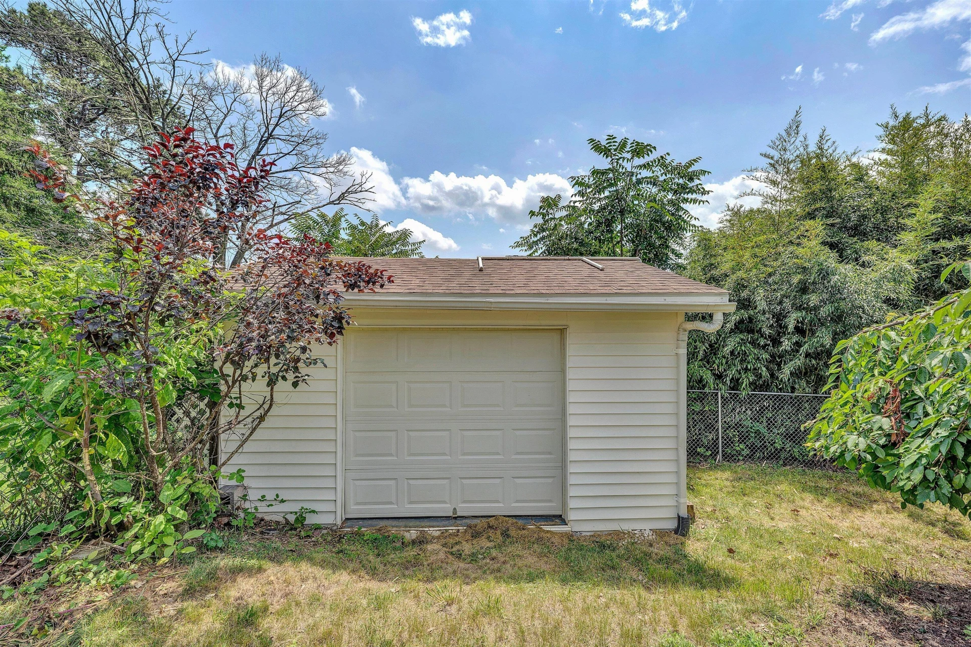 716 S Maple ST - Photo 31
