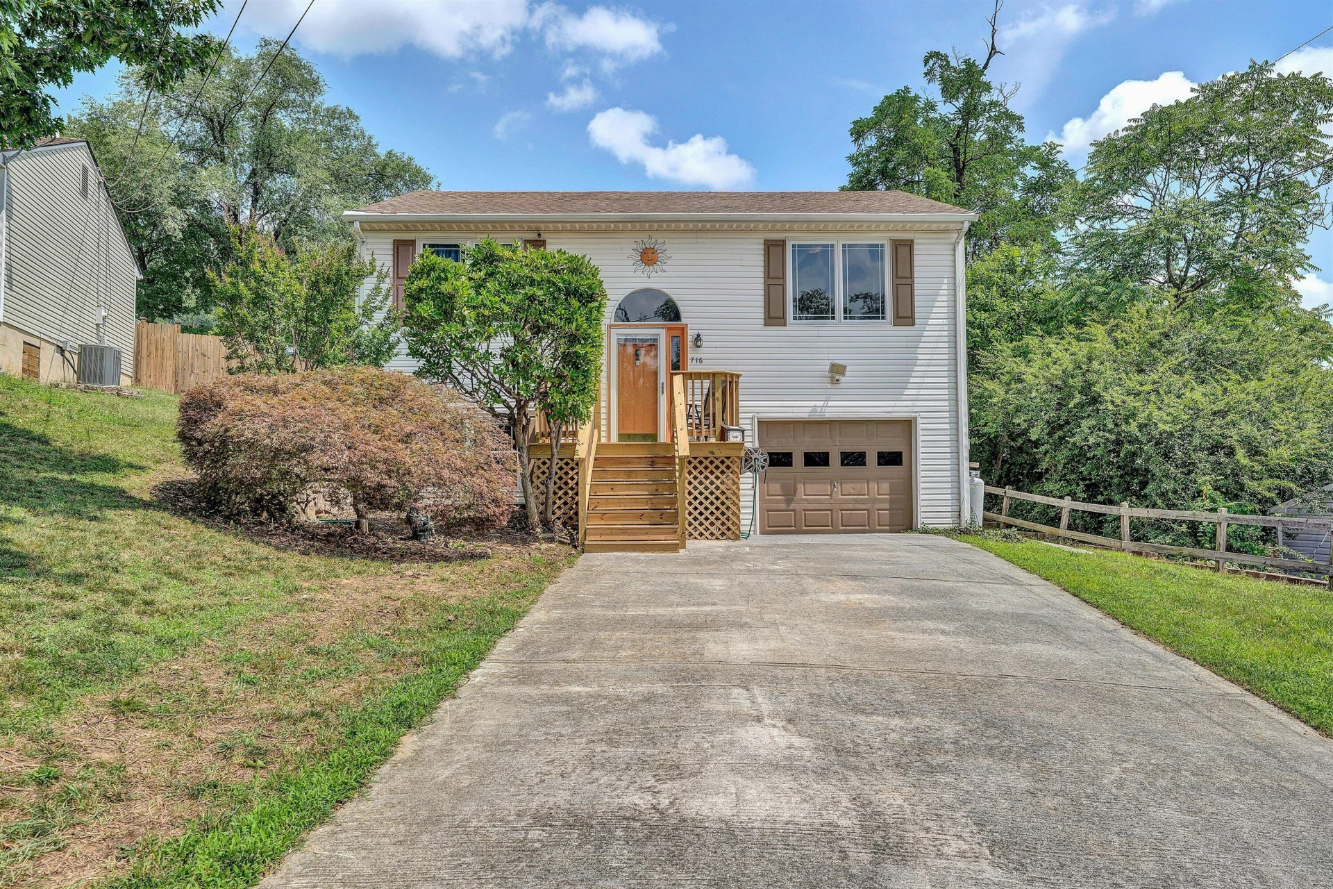 716 S Maple ST - Photo 33