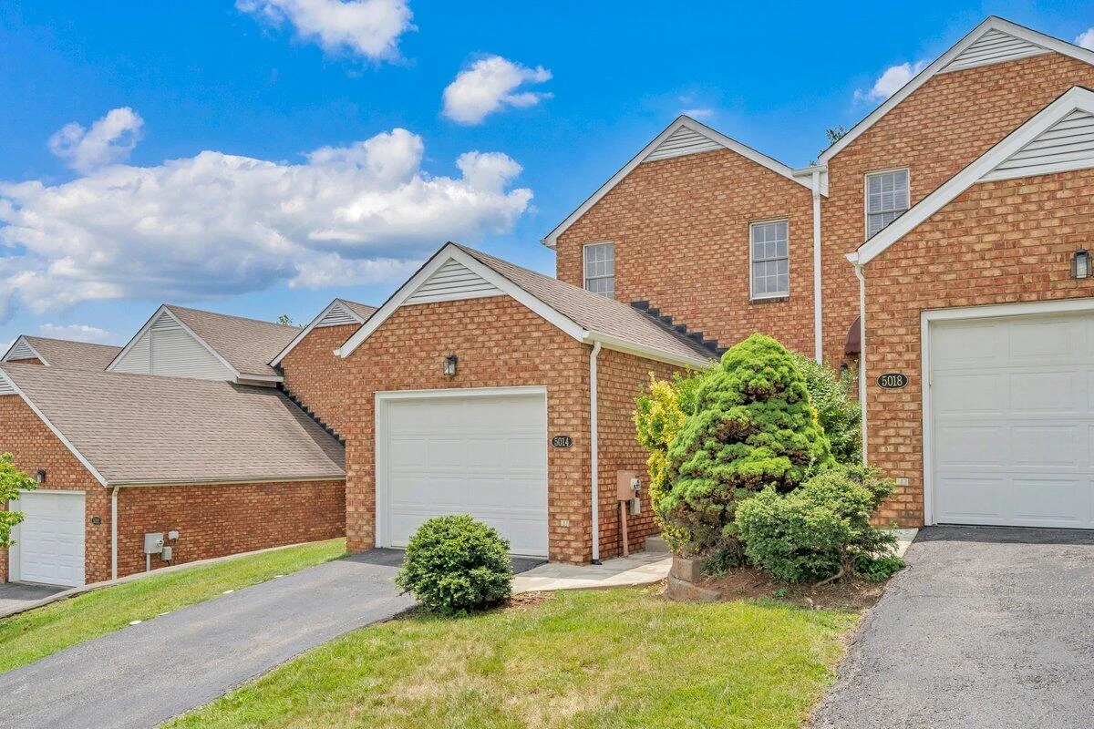5014 Fairfax PL - Photo 2