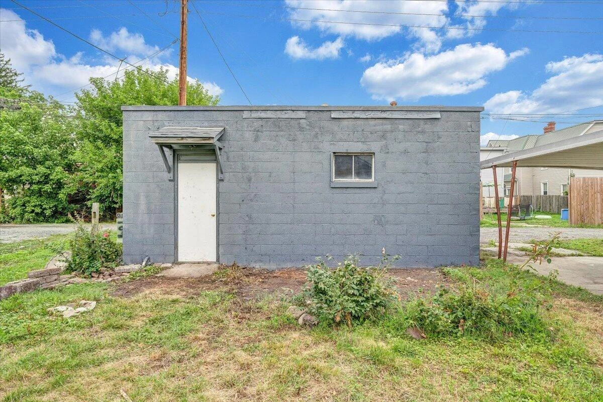 107 N Marion AVE - Photo 11