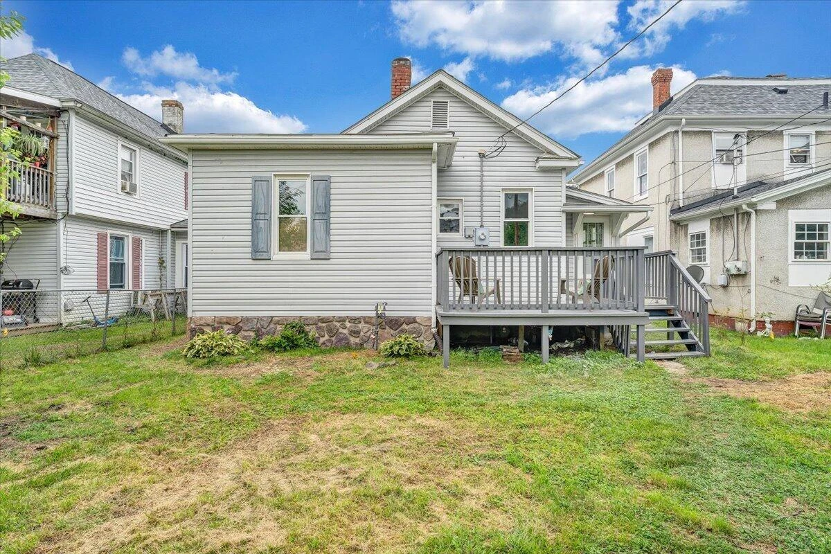 107 N Marion AVE - Photo 15