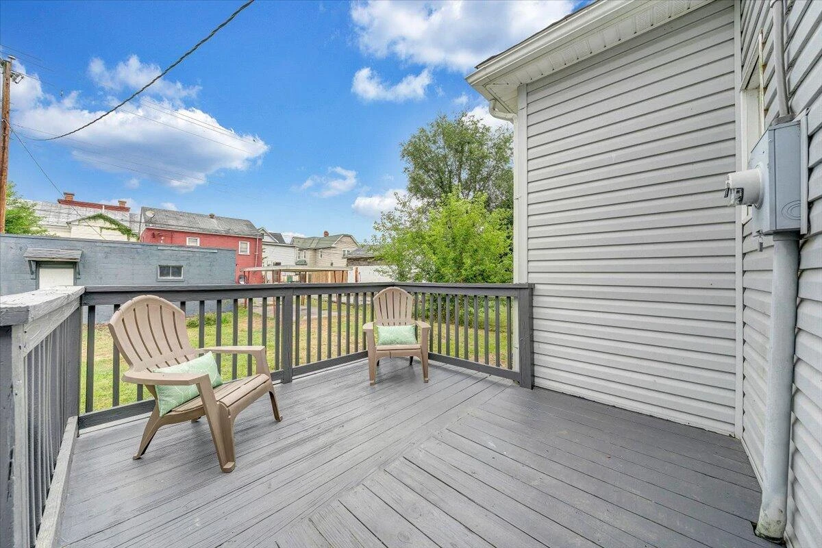 107 N Marion AVE - Photo 17