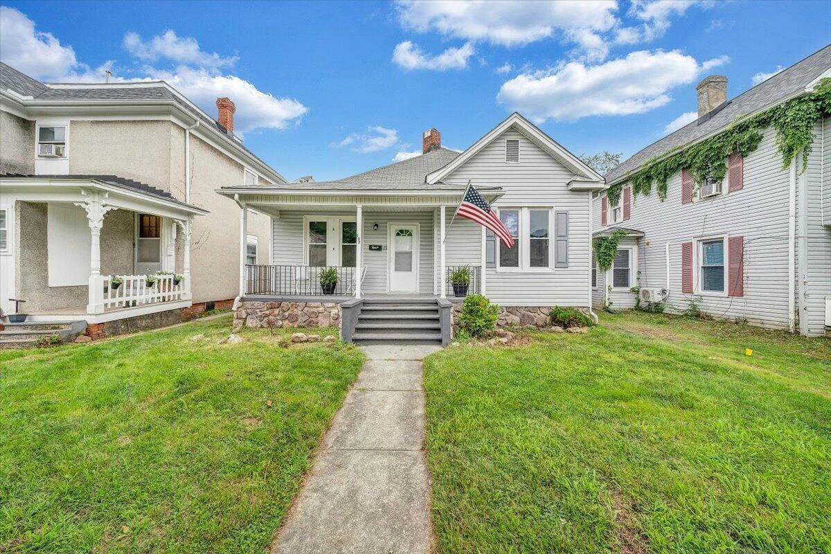 107 N Marion AVE - Photo 5