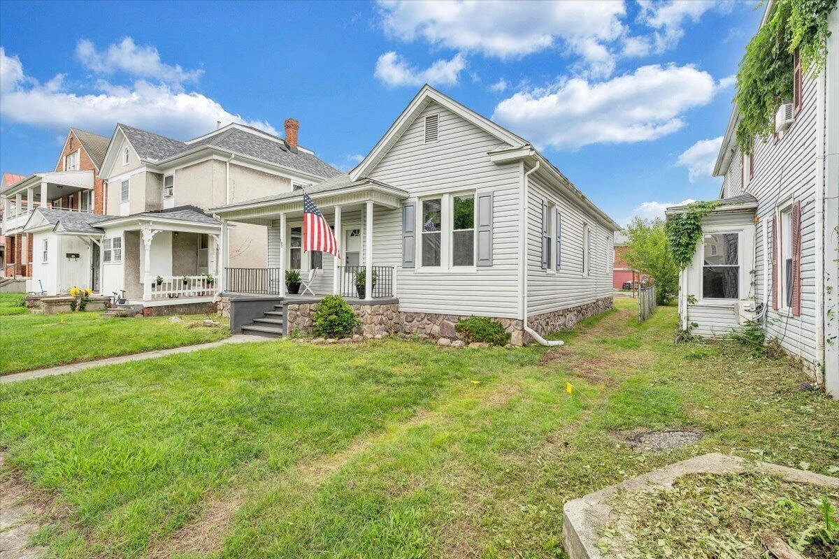 107 N Marion AVE - Photo 7