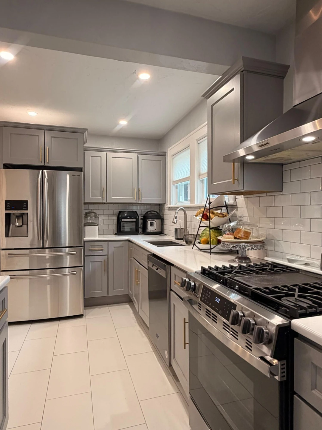 2711 Chatham ST NW - Photo 3