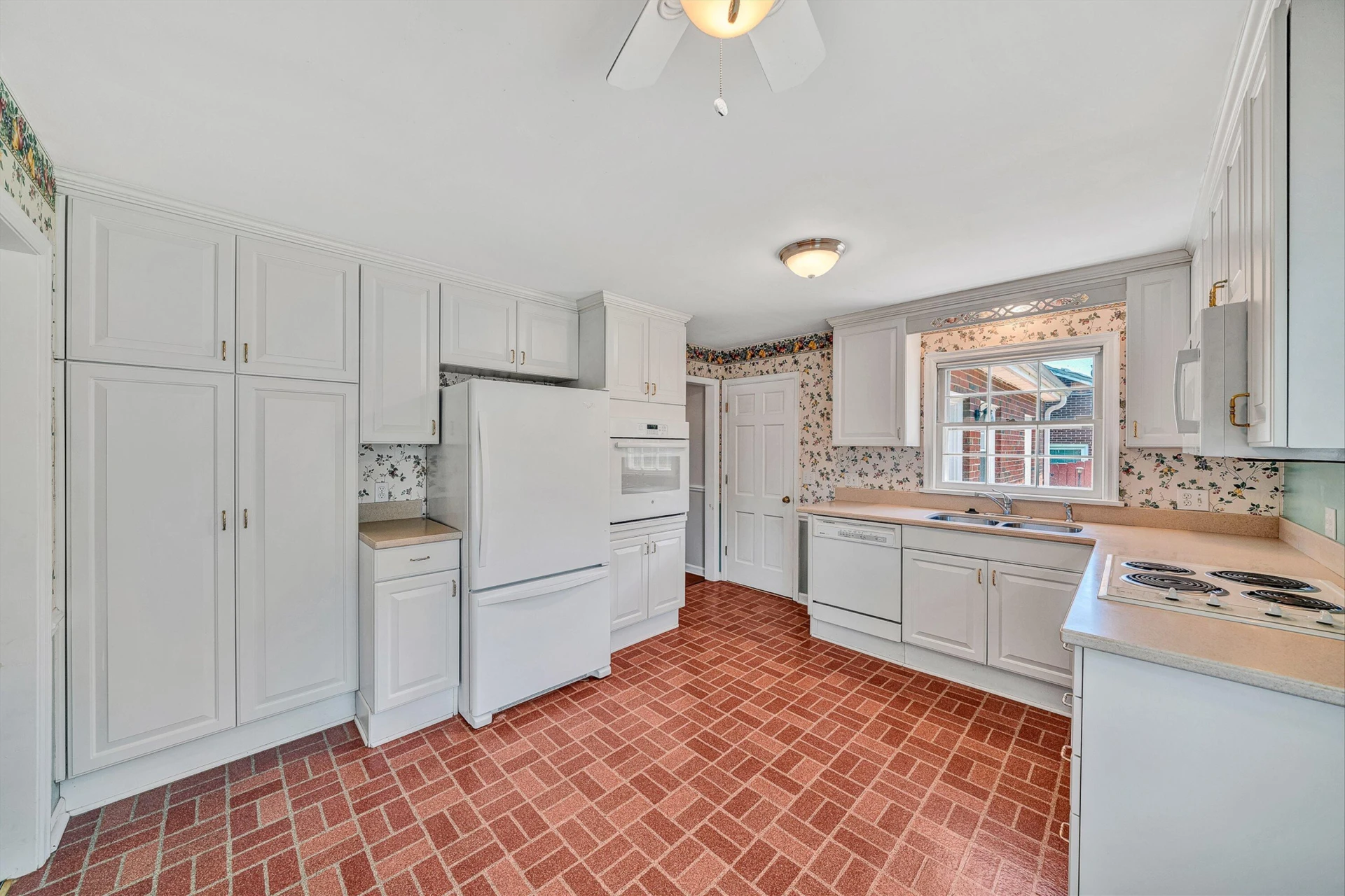 5240 Luwana DR - Photo 12