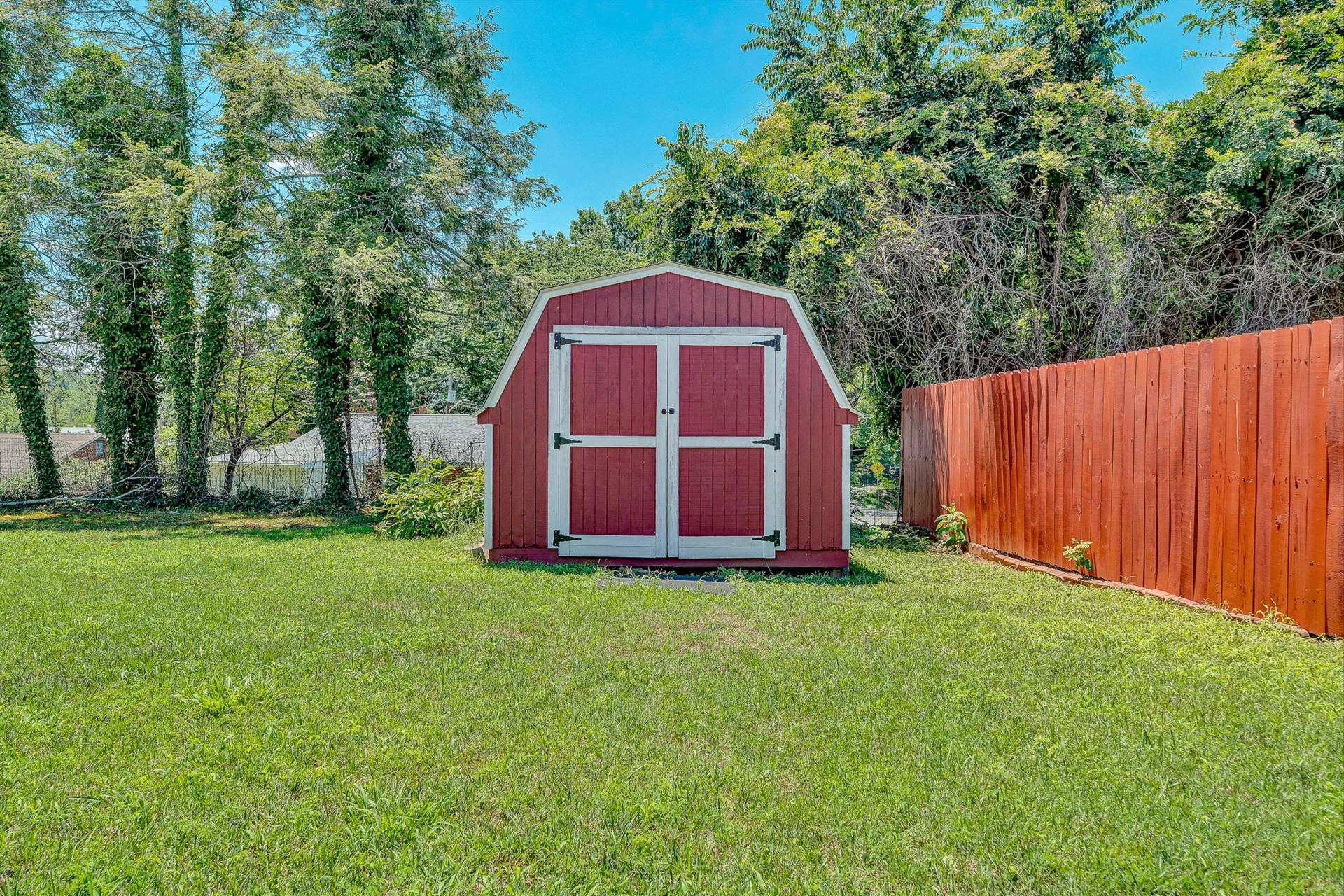 5240 Luwana DR - Photo 42