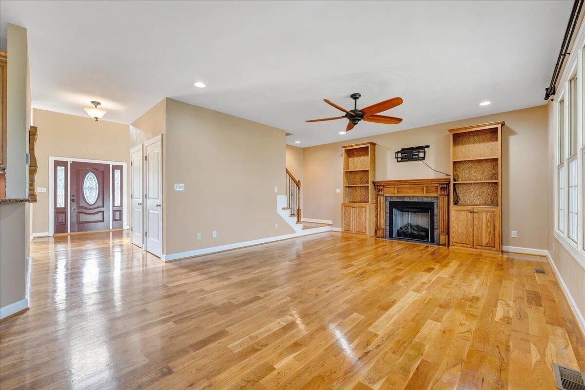 31 Fairway CT - Photo 10