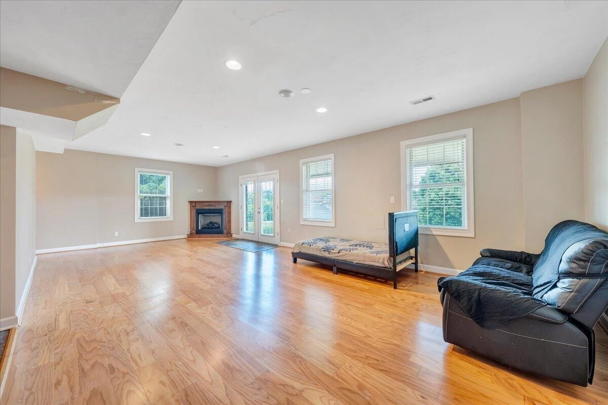 31 Fairway CT - Photo 46