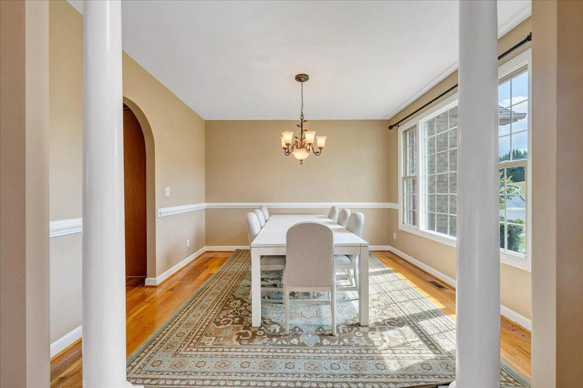 31 Fairway CT - Photo 6