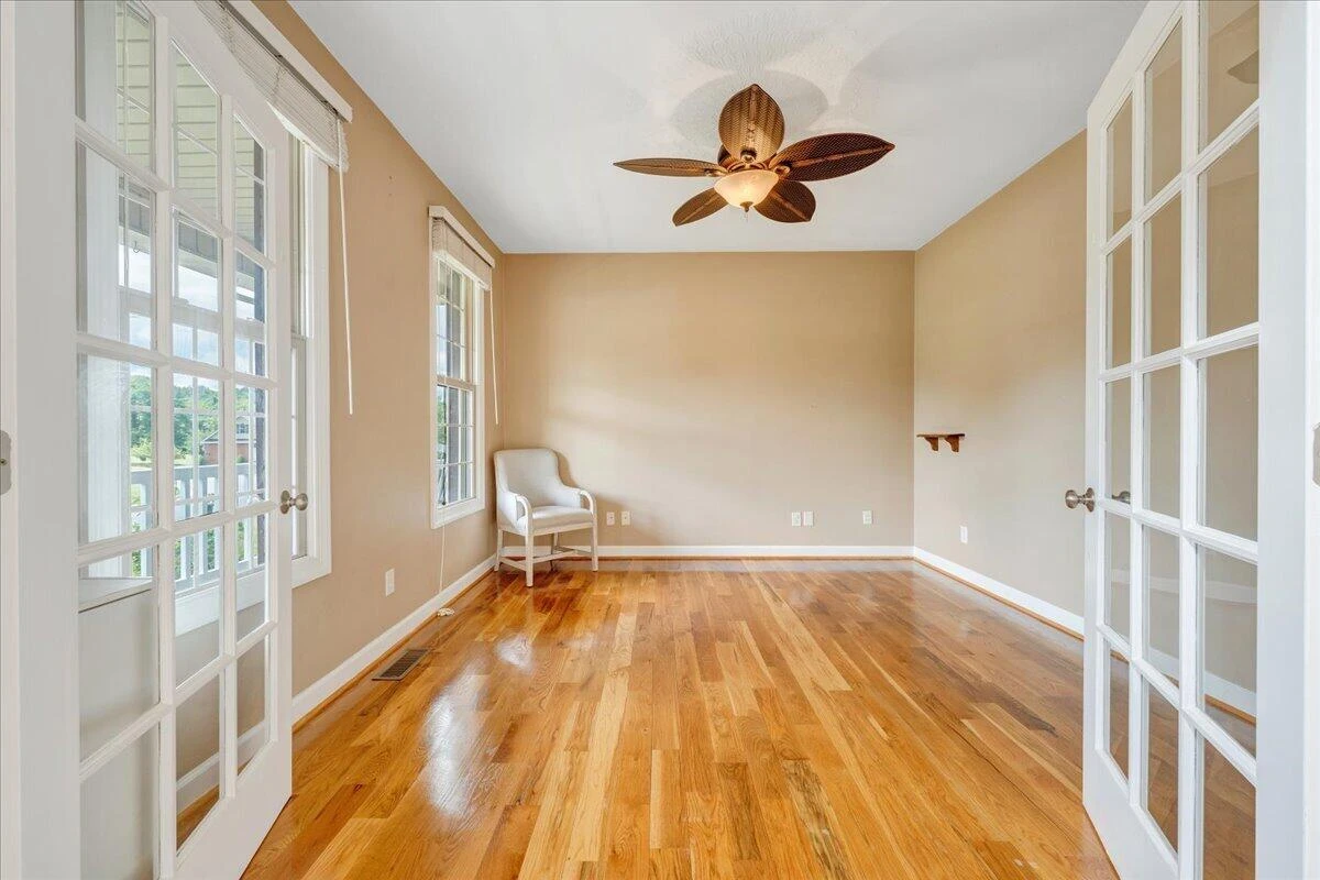 31 Fairway CT - Photo 7