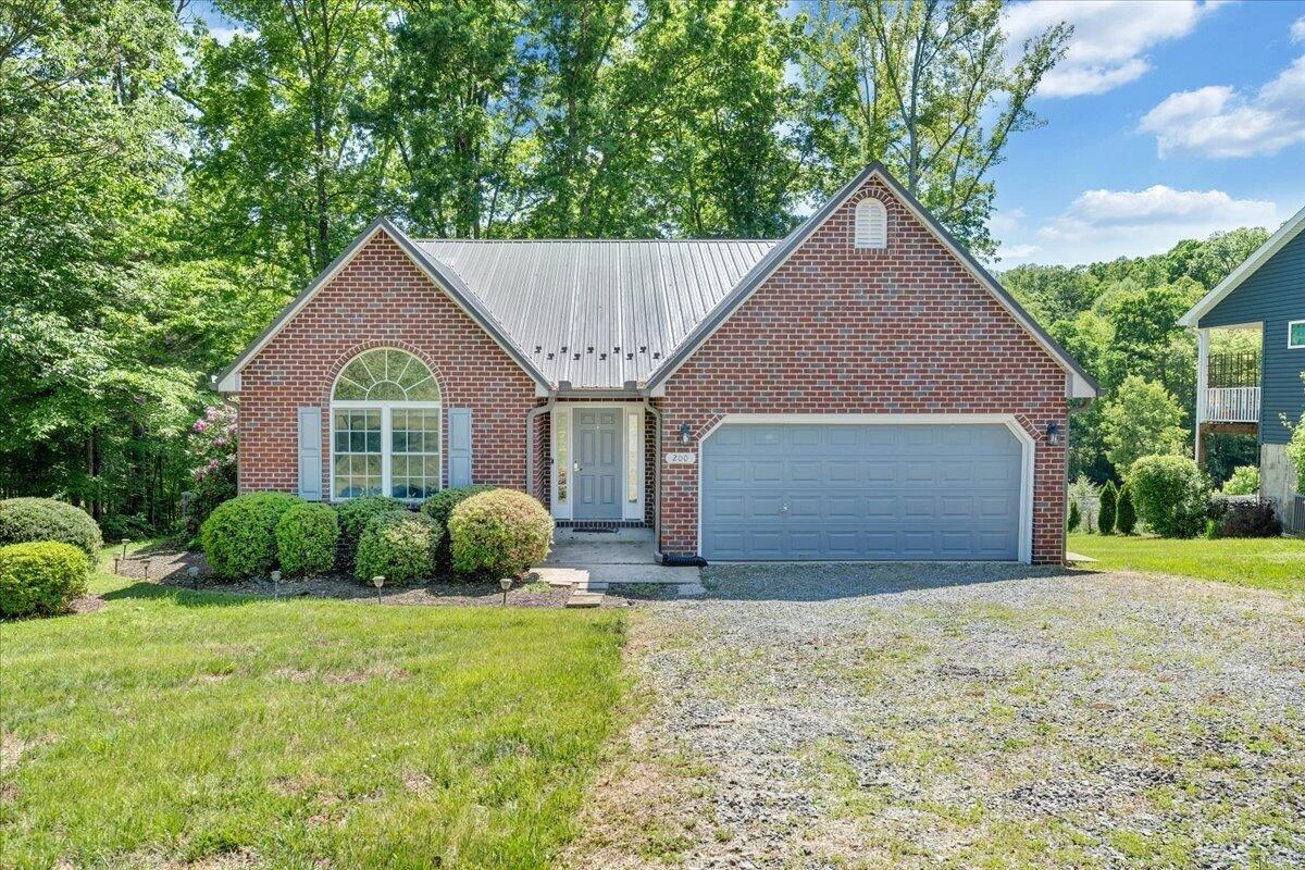 200 Inlet DR