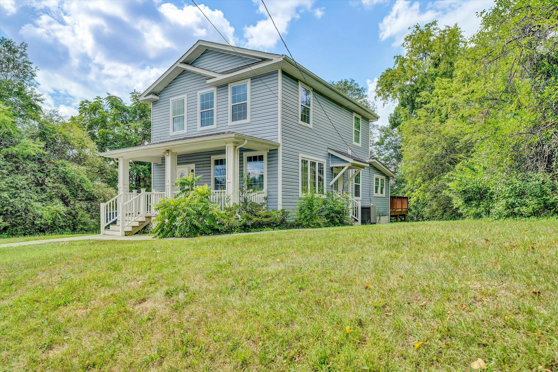 2016 Hanover AVE NW - Photo 2