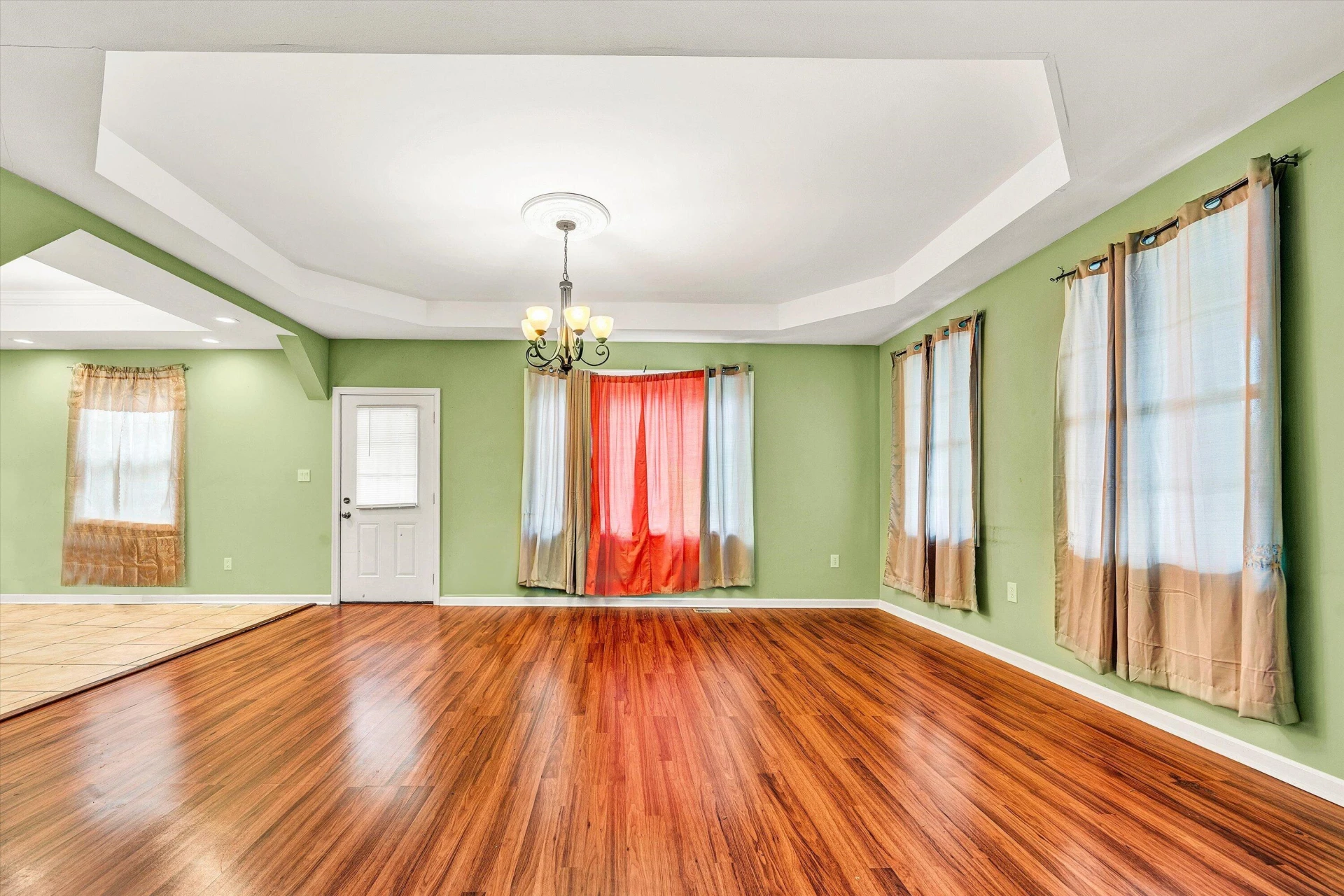 2016 Hanover AVE NW - Photo 4