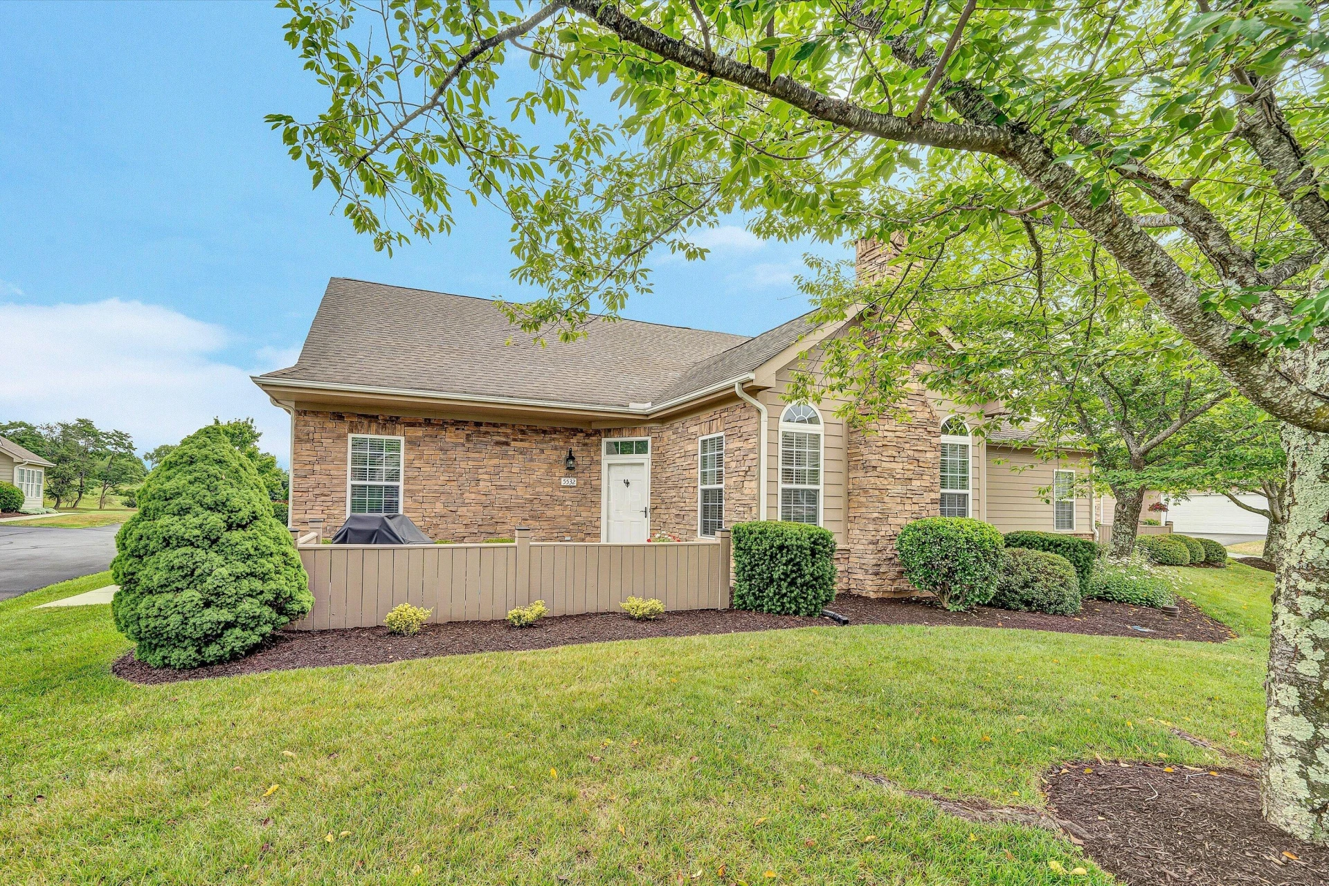 5532 Orchard Villas CIR #5532 - Photo 2
