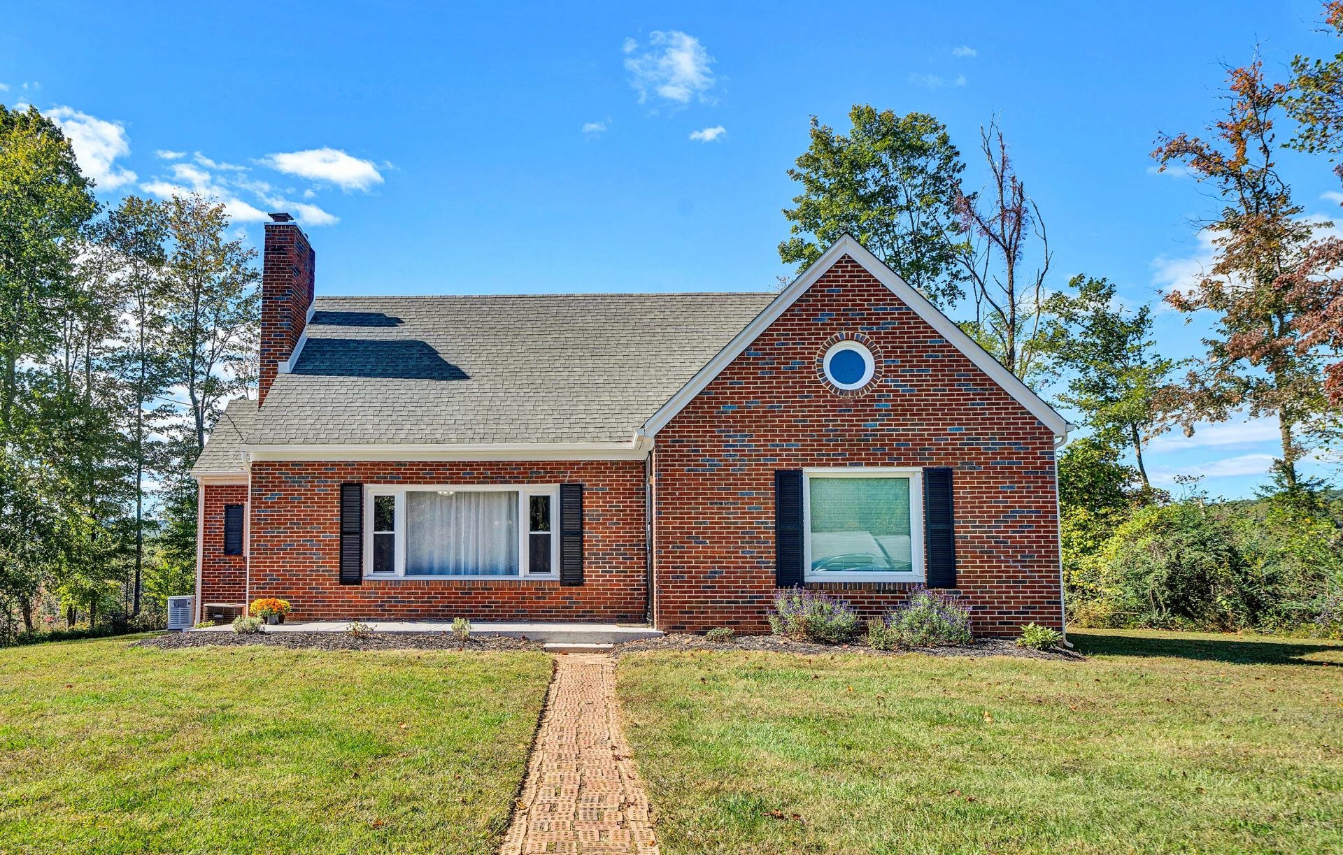 6303 Coopers Mountain RD - Photo 2