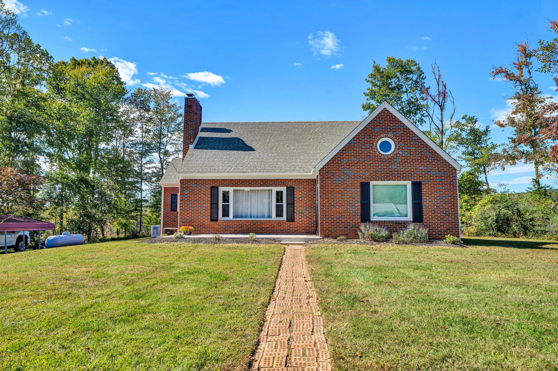 6303 Coopers Mountain RD - Photo 32
