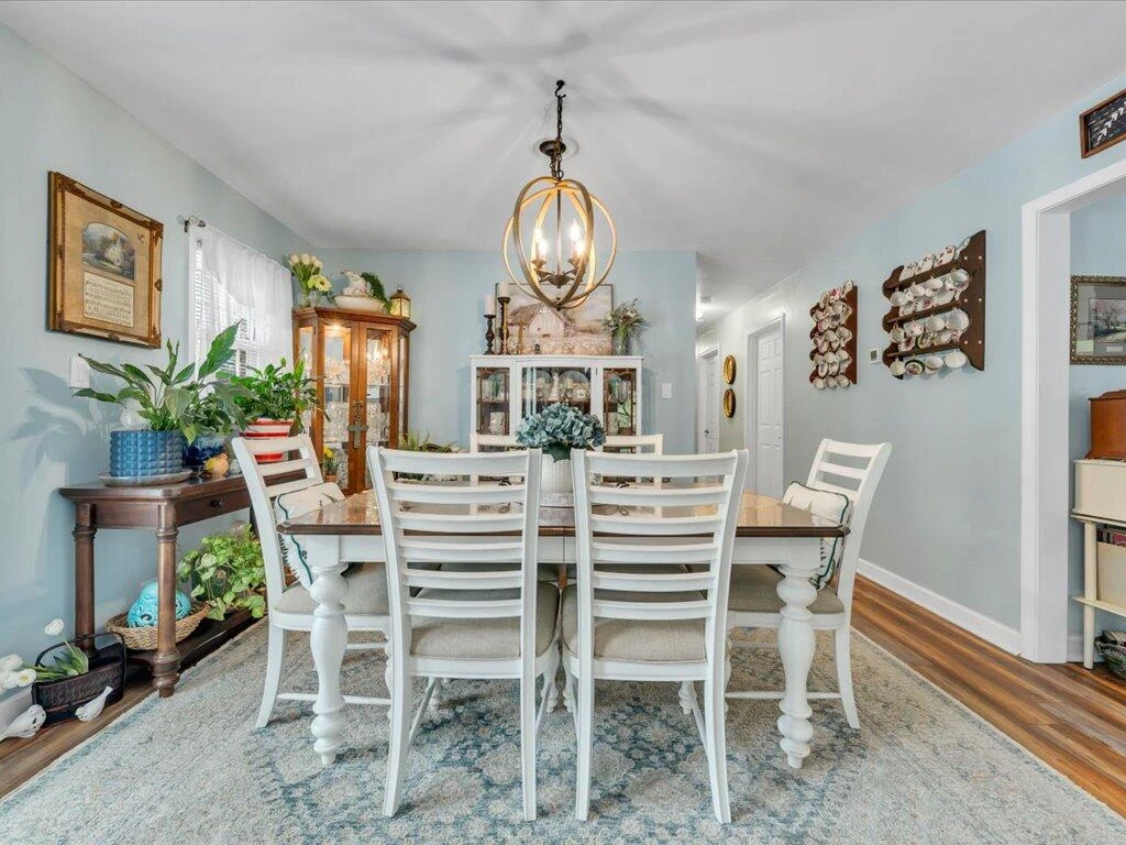 21 Thomas RD - Photo 10
