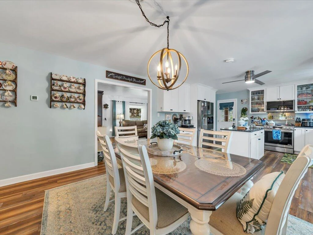 21 Thomas RD - Photo 11