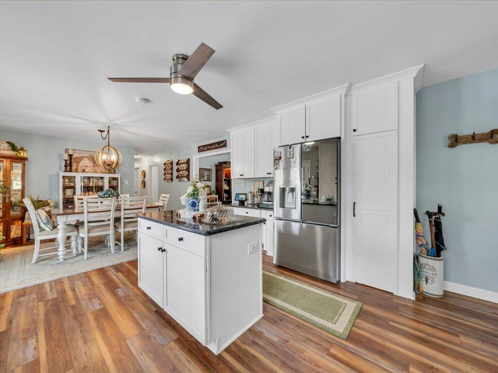 21 Thomas RD - Photo 16