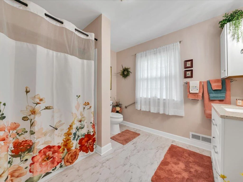 21 Thomas RD - Photo 26