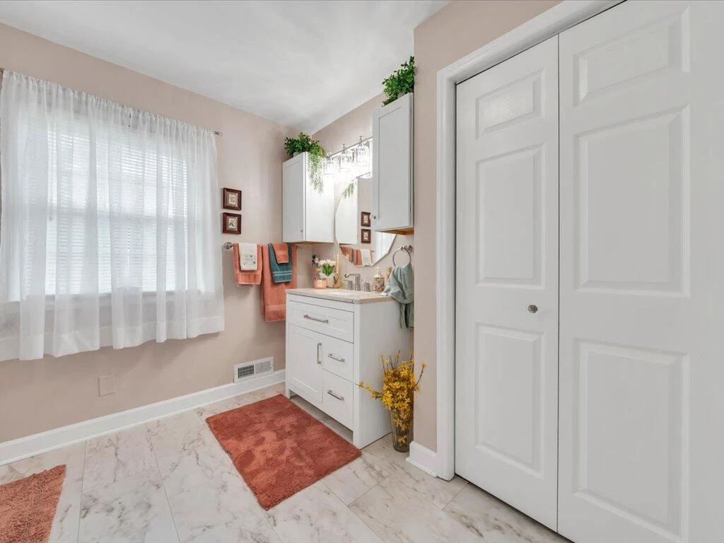 21 Thomas RD - Photo 27