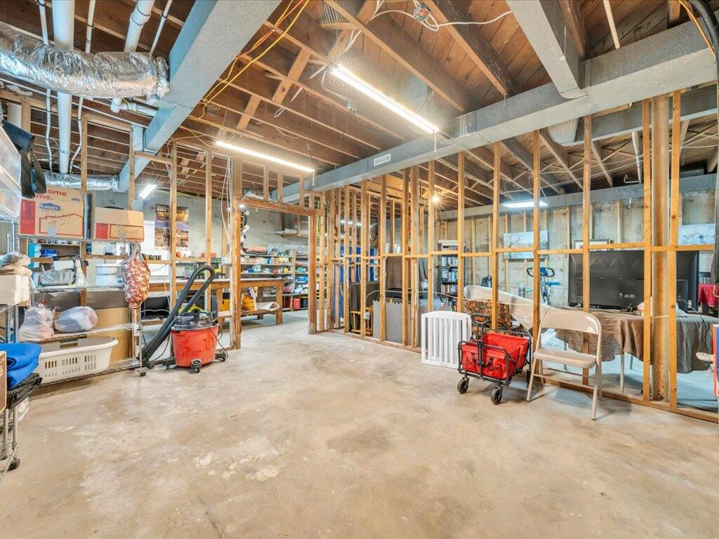 21 Thomas RD - Photo 29