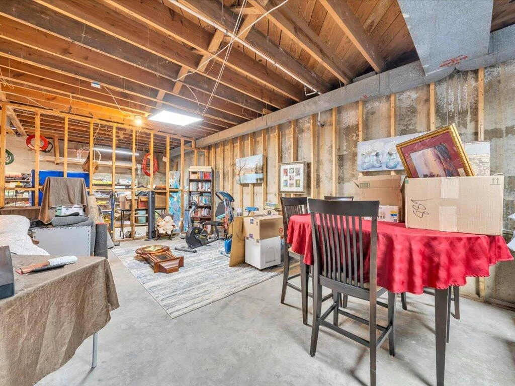 21 Thomas RD - Photo 35