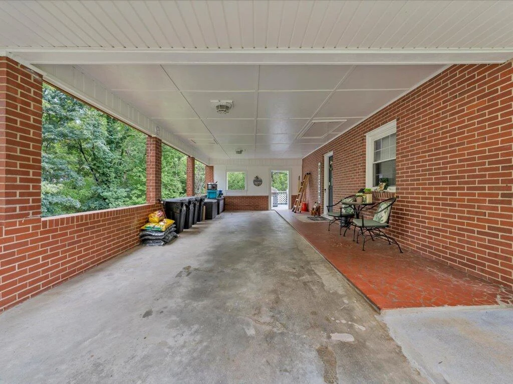 21 Thomas RD - Photo 46