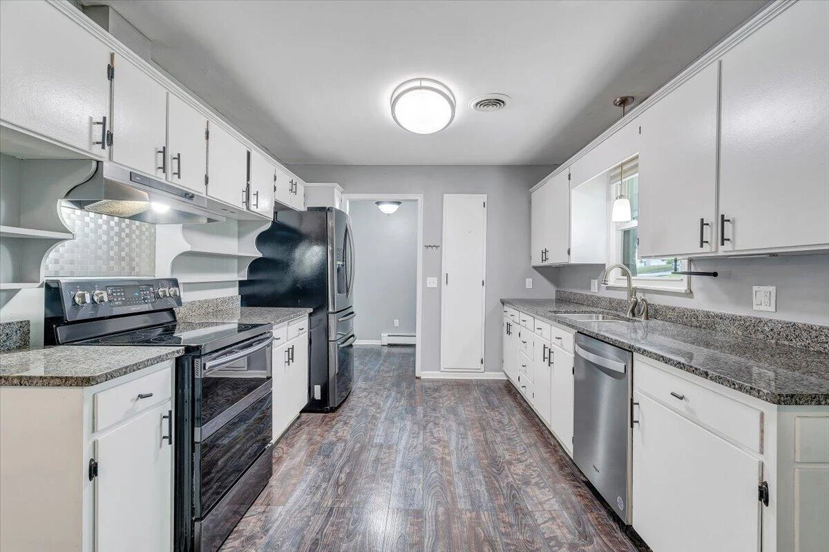 4503 Belford ST SW - Photo 16
