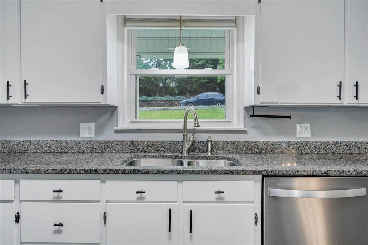 4503 Belford ST SW - Photo 17