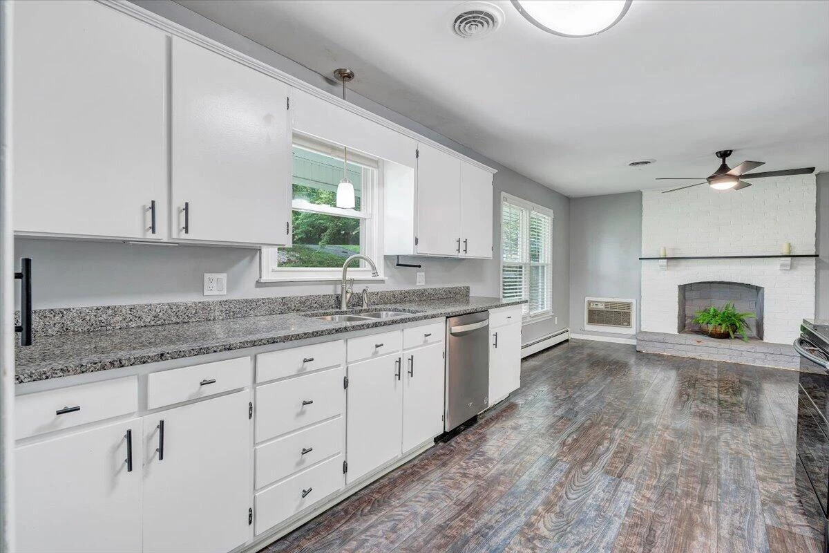 4503 Belford ST SW - Photo 18