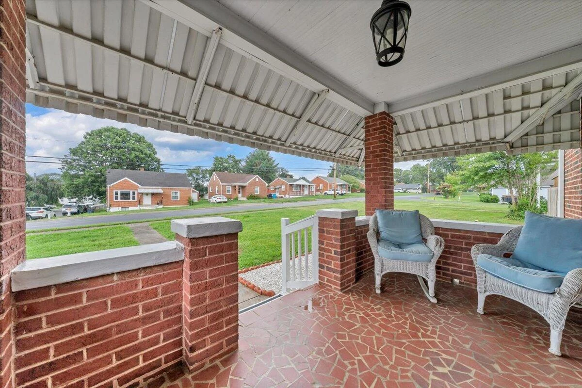 209 Liberty RD NE - Photo 2
