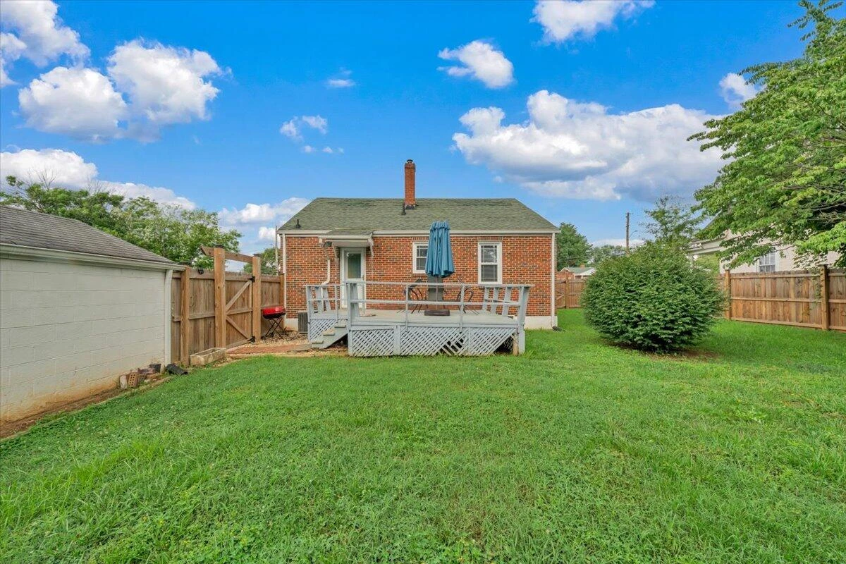 209 Liberty RD NE - Photo 28