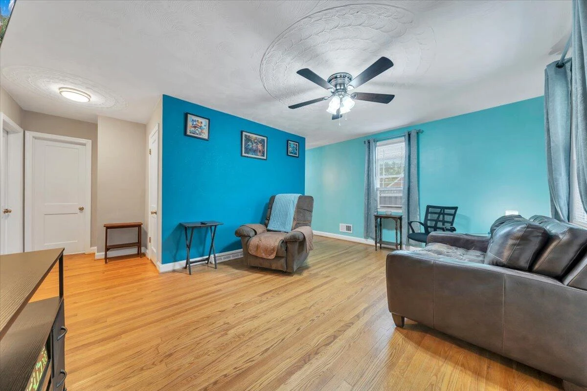 209 Liberty RD NE - Photo 3