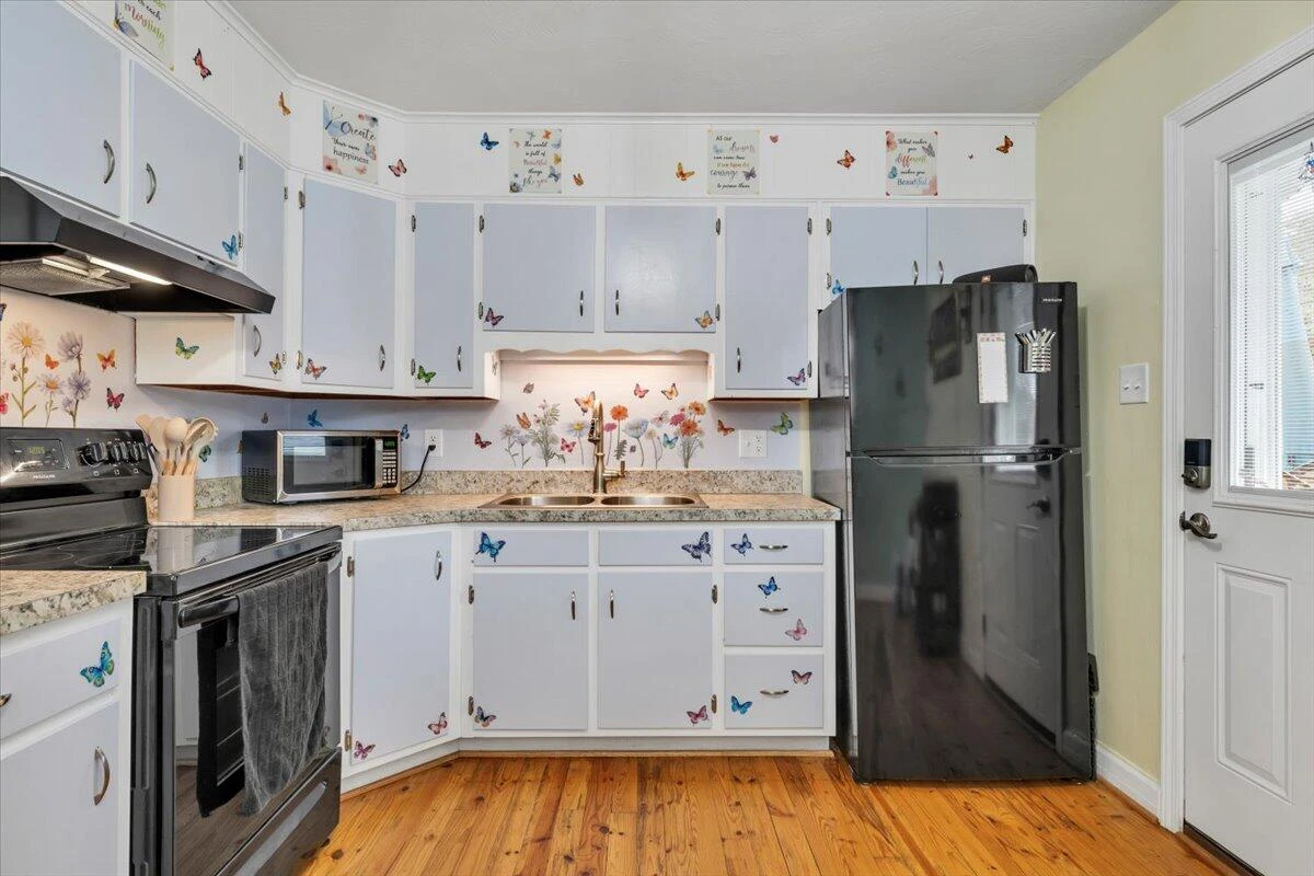 209 Liberty RD NE - Photo 9