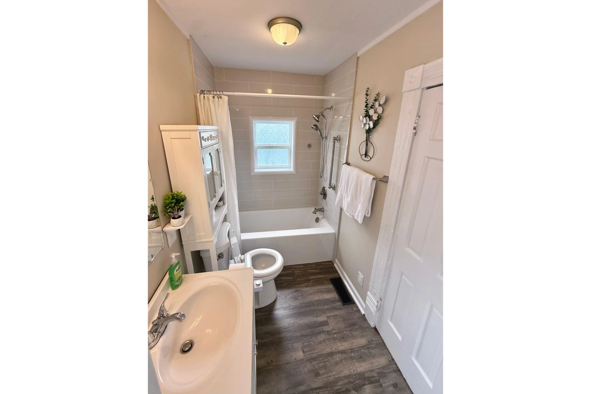 2225 Sabine AVE - Photo 10