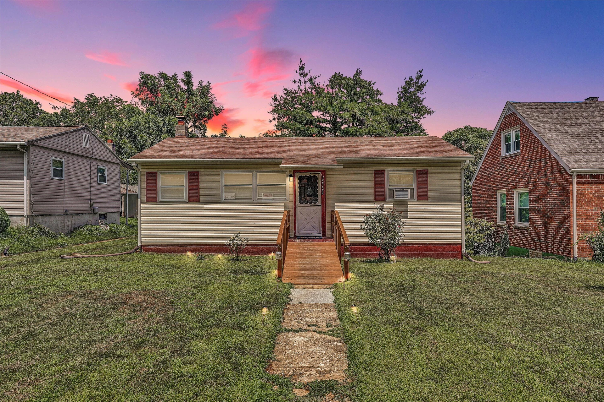 2252 Kenwood BLVD SE