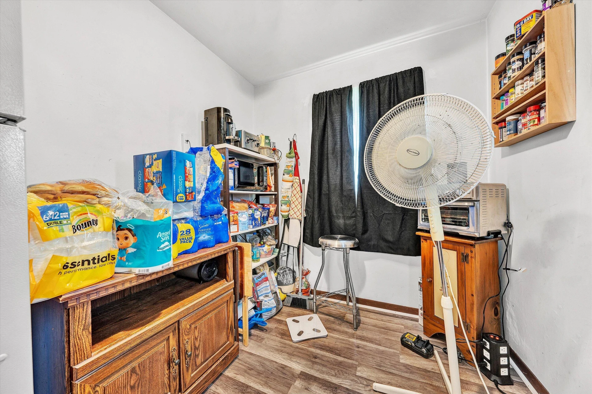 2252 Kenwood BLVD SE - Photo 11