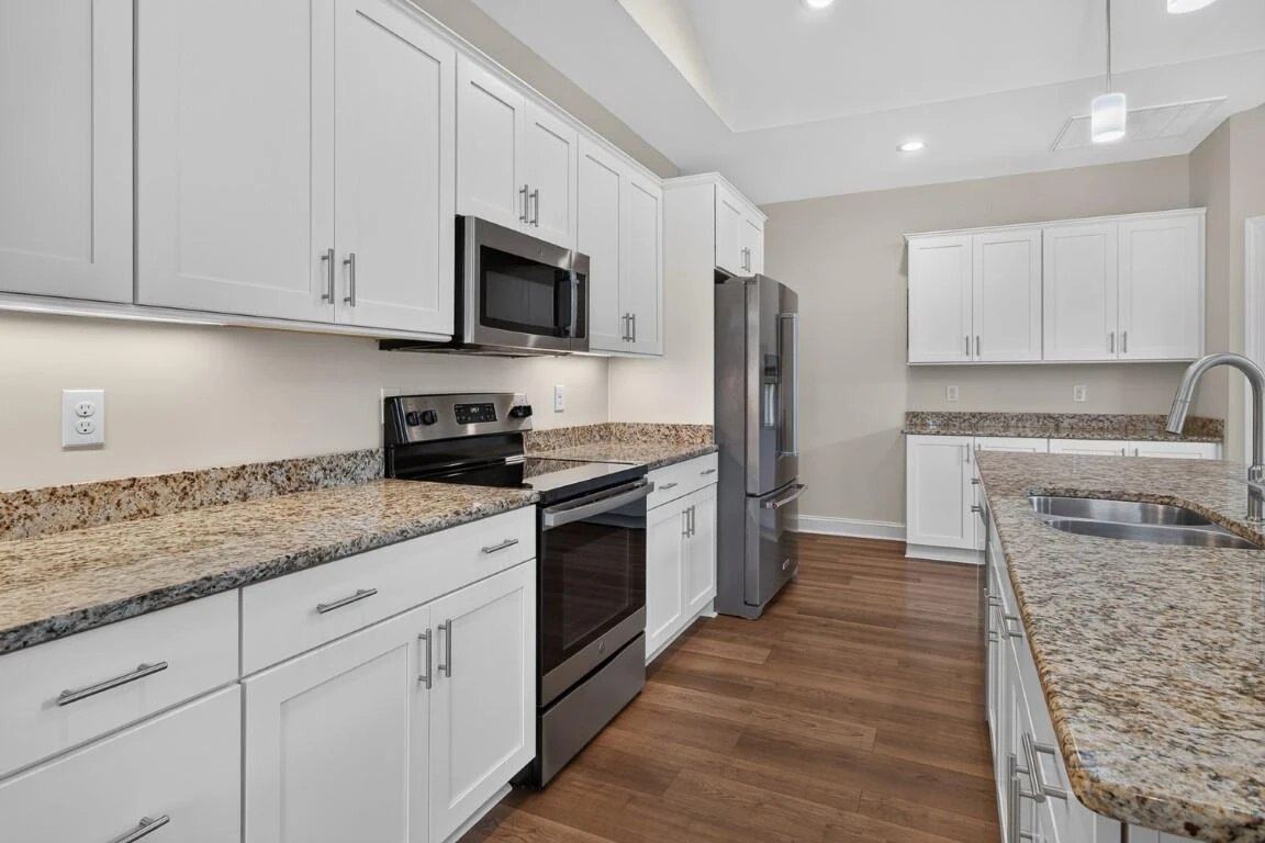65 Professional DR - Photo 18