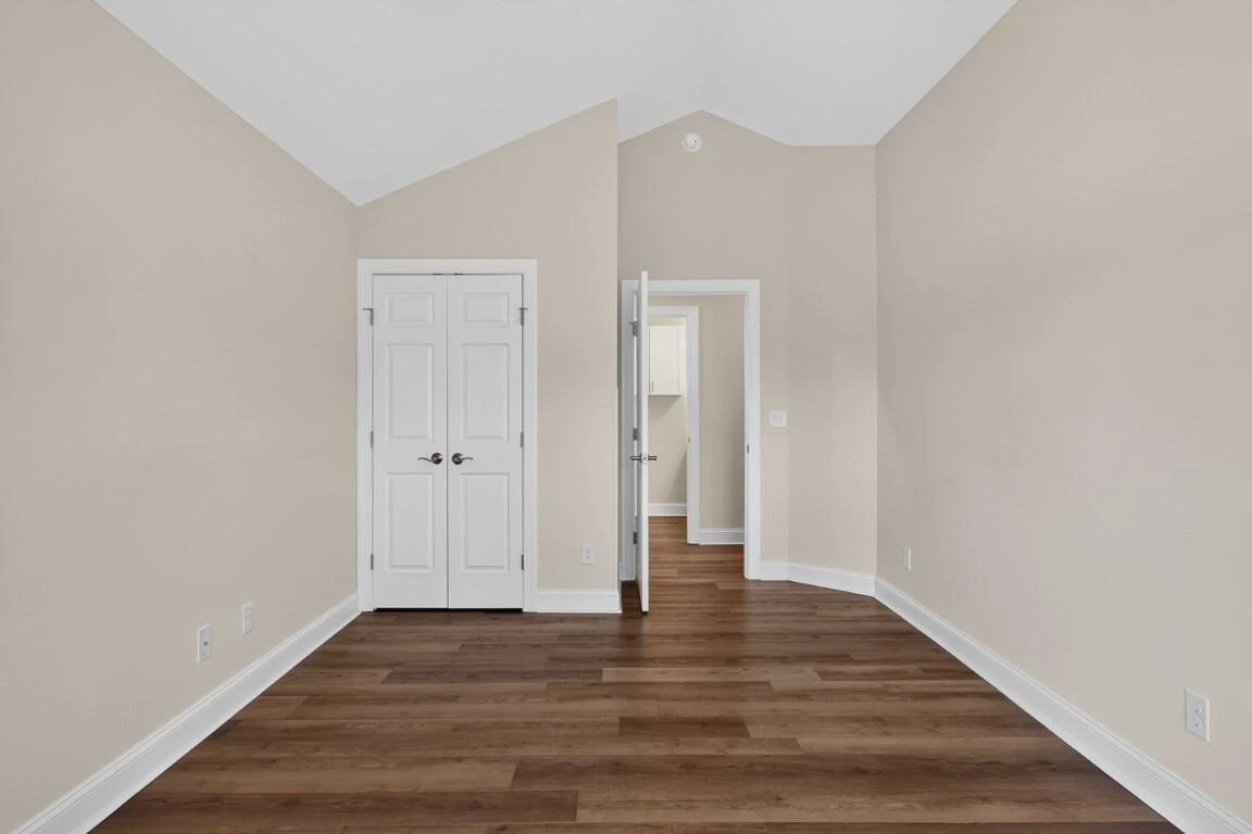 65 Professional DR - Photo 36