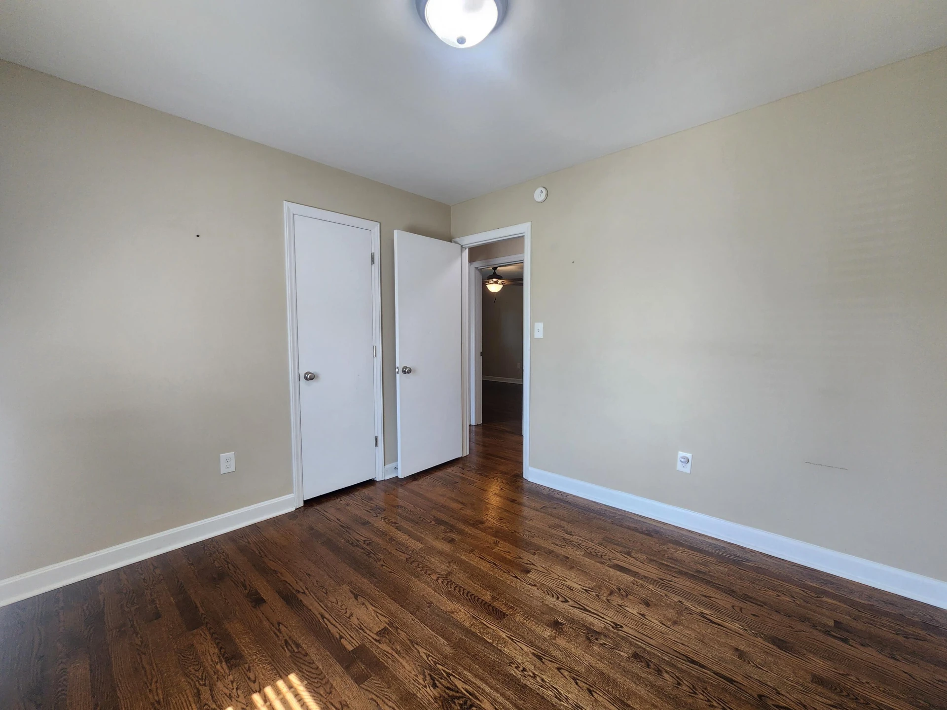 1062 Blandford AVE - Photo 11
